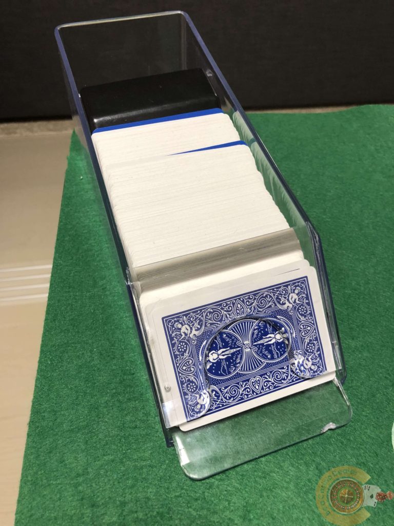 カードシュー